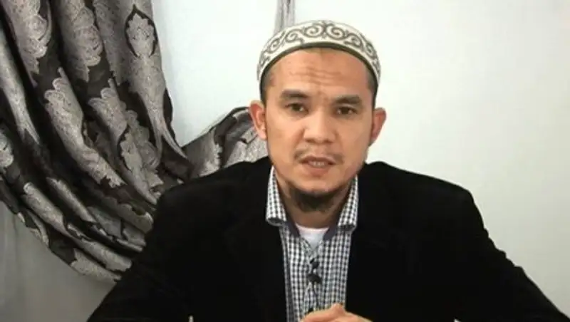 دٸني ماتەريالداردى زاڭسىز تاراتۋ: دارىن مۋباروۆ جىلىنا ەكٸنشٸ رەت جاۋاپتىلىققا تارتىلدى